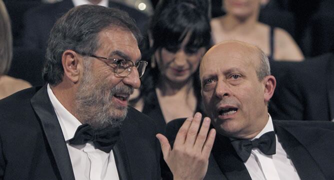 El ministro de Educación, Cultura y Deporte, José Ignacio Wert, y el presidente de la Academia de Cine, Enrique González Macho, durante la Gala de la XXVI edición de los Premios Goya