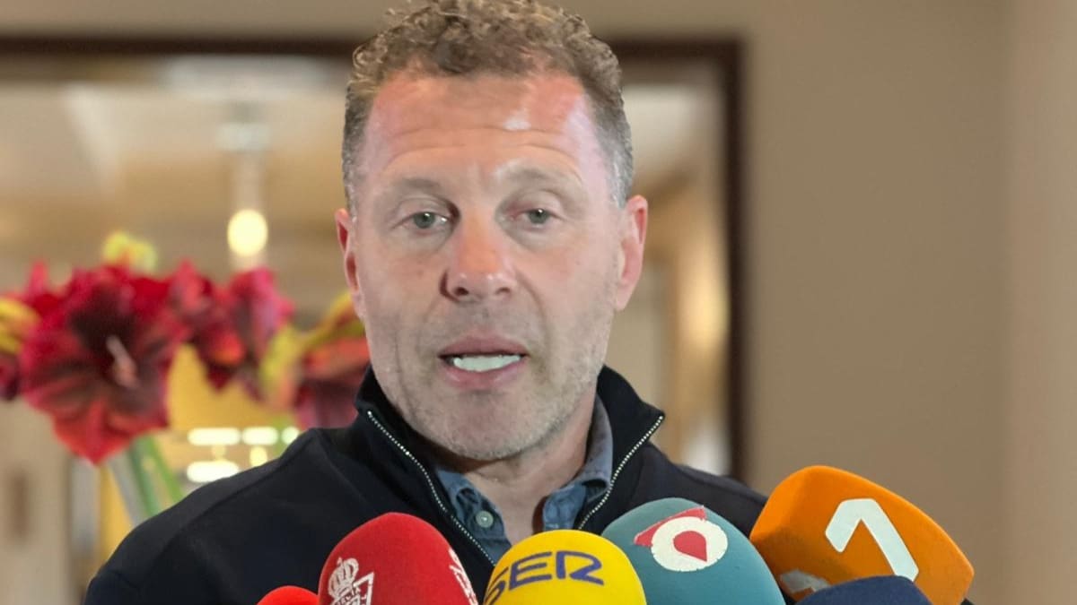 Curro Torres: “Tenemos que ser un Real Murcia intenso, competitivo y regular”
