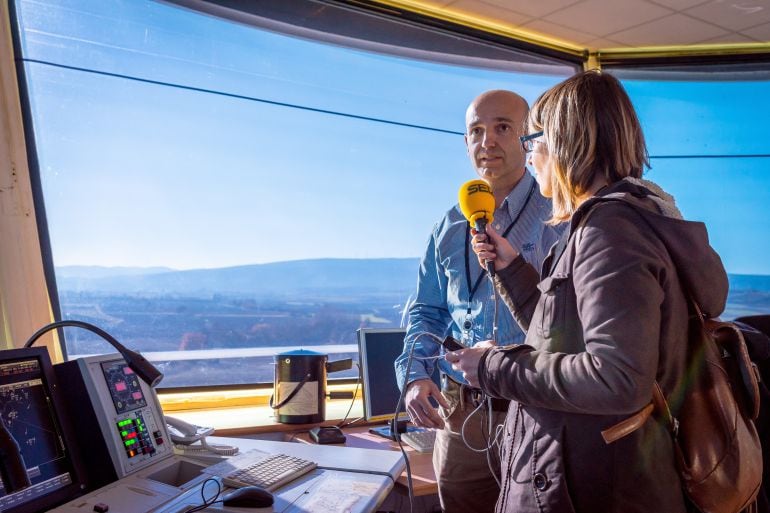 A.R. nos explica el trabajo de los controladores desde la torre de control