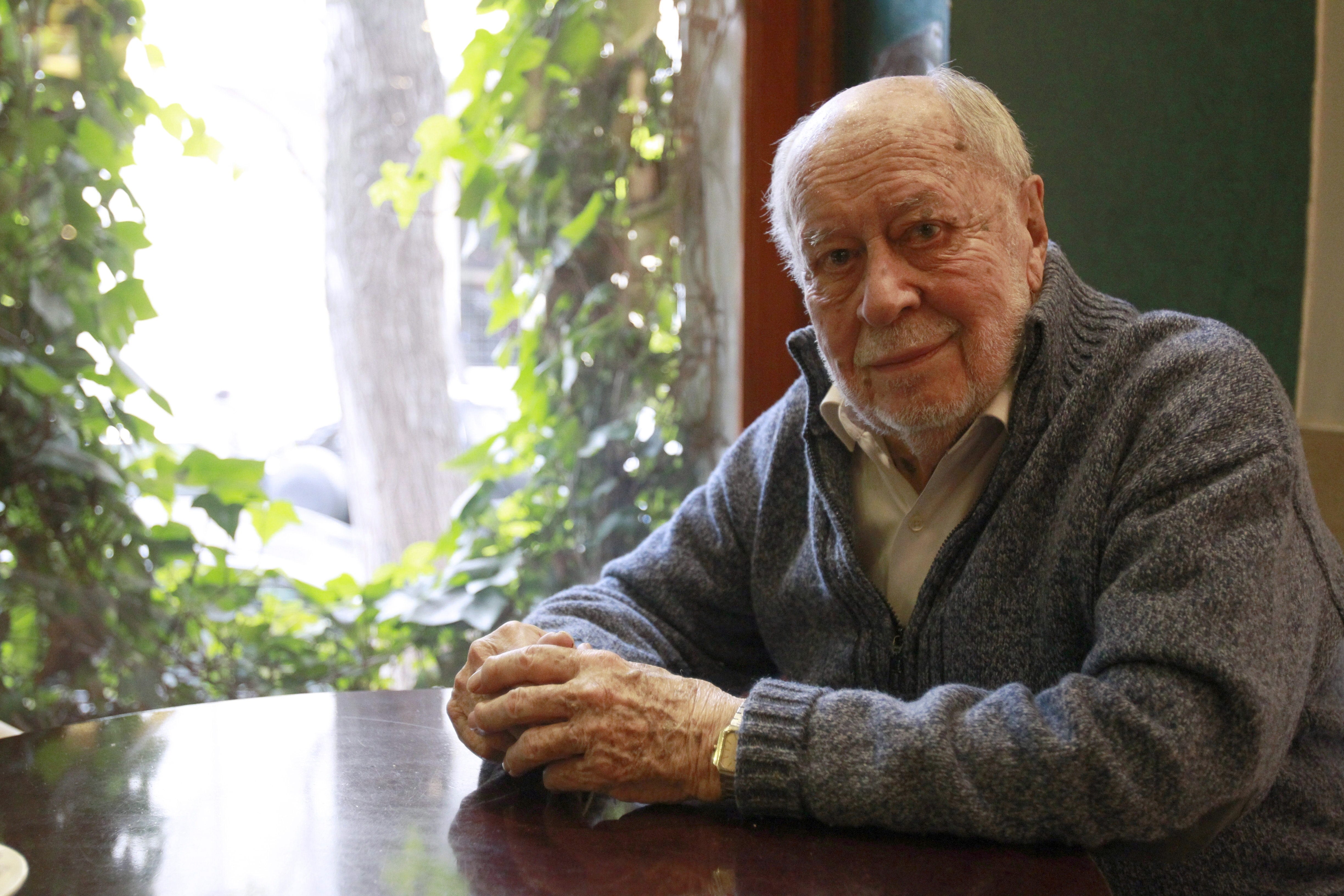 El cineasta Jaime de Armiñán (Madrid, 1927) durante una entrevista en 2014 cuando recibió el Goya de Honor. EFE/Víctor Lerena