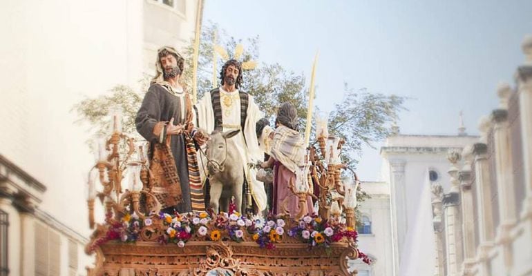 Procesión de la Borriquilla en la calle Campanas.