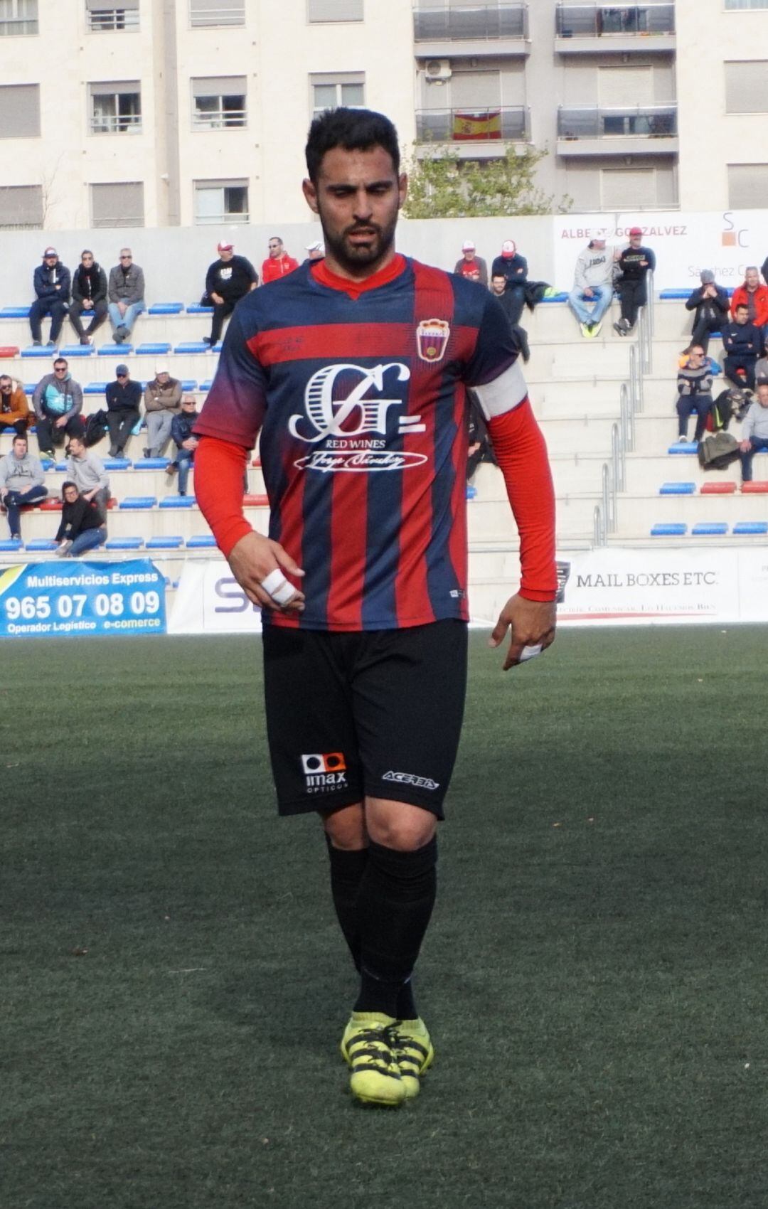 Lolo Ivars está casi descartado para el partido de esta tarde