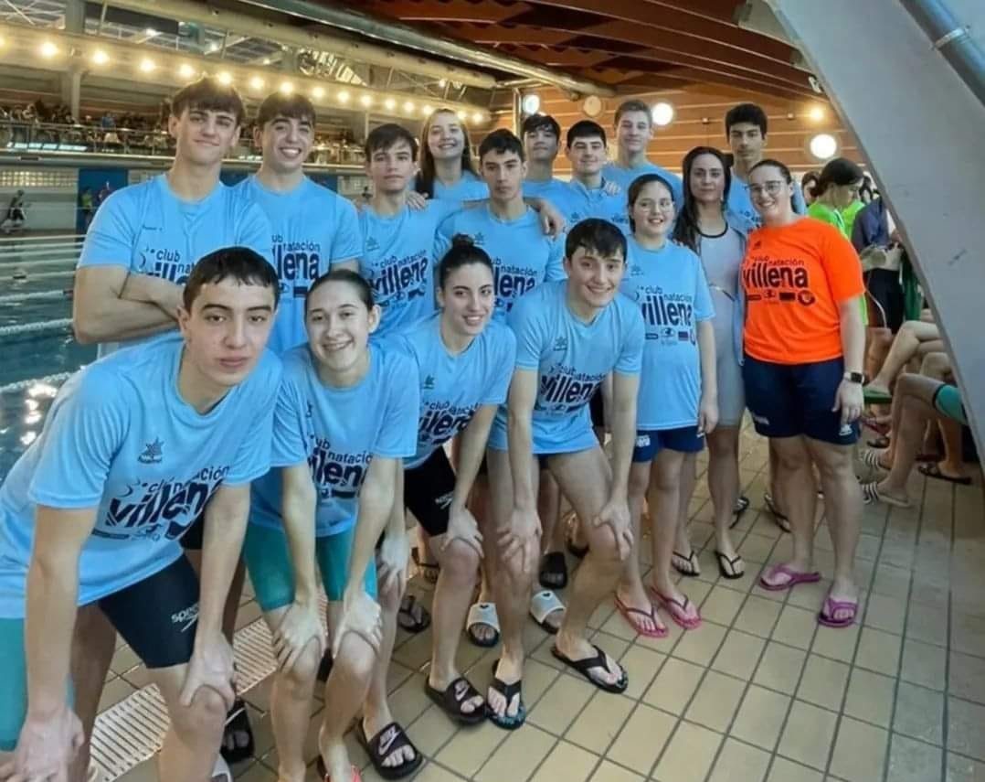 Deportistas del Club Natación Ville