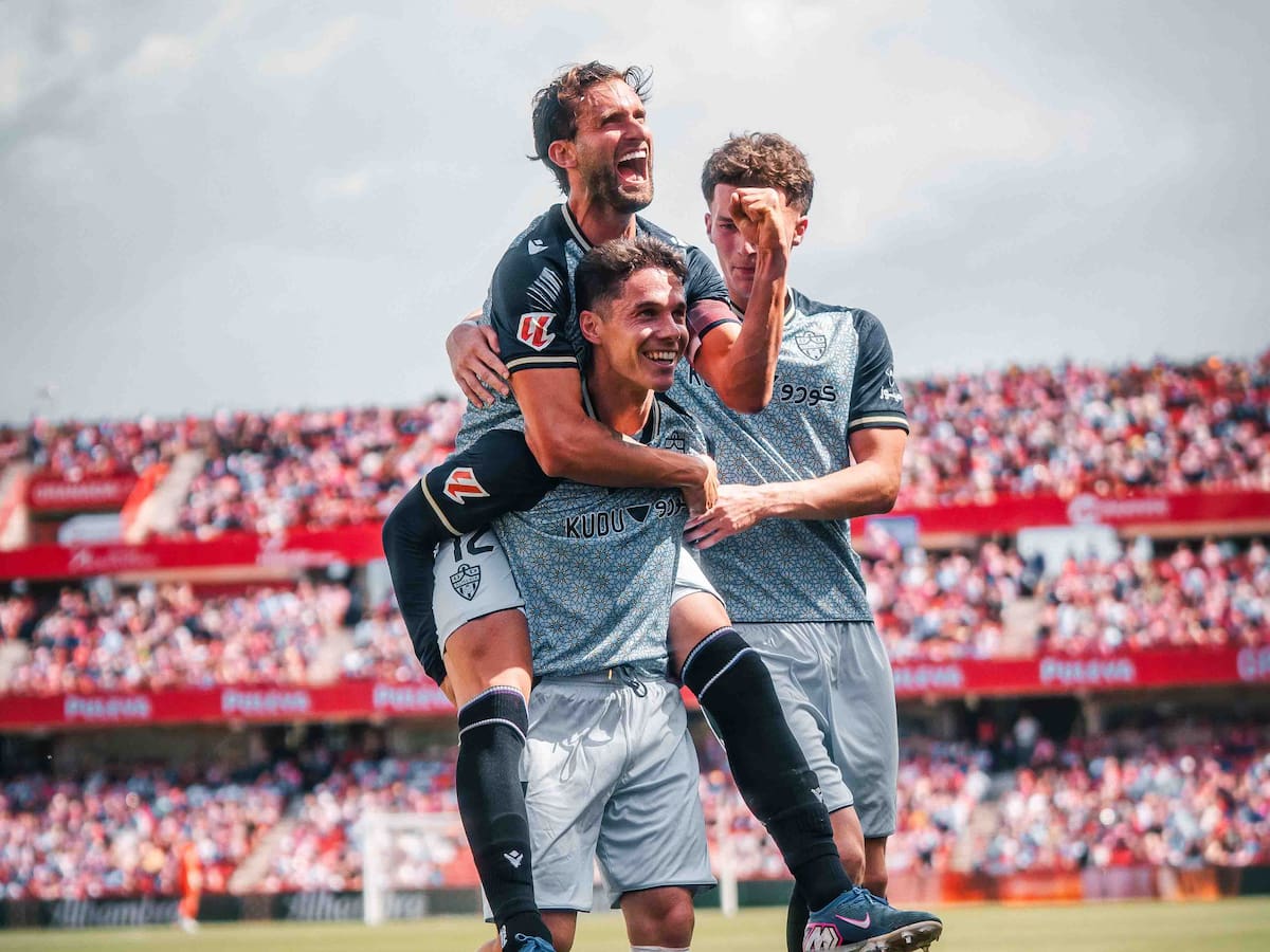 El Almería se cuela en el ascenso directo “a su manera” con 74 goles a favor y 56 en contra