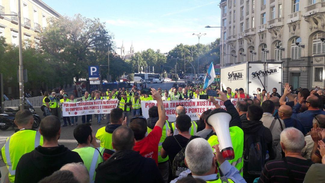 Concentración en Madrid de trabajadores de la central de Endesa de As Pontes 
 
 