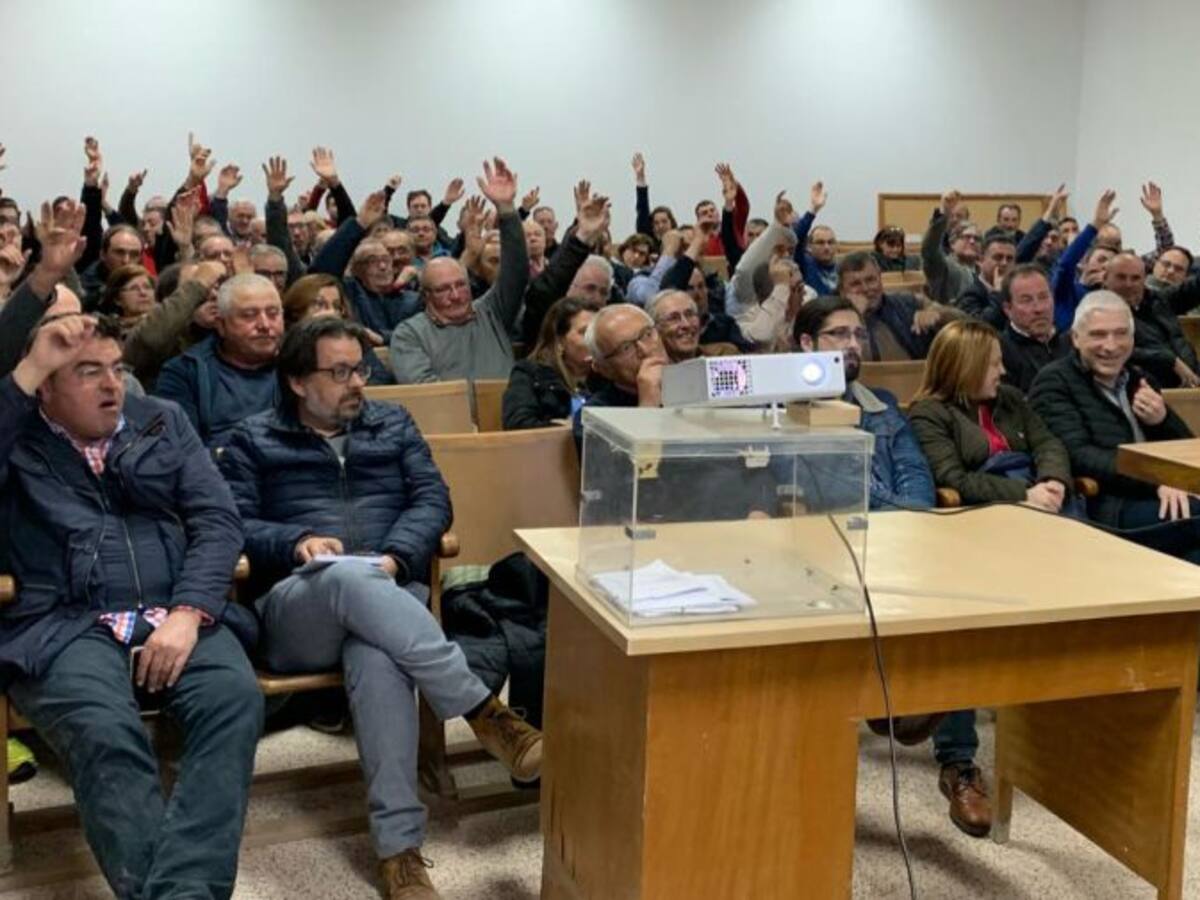 Los agricultores de la Uva de Mesa se manifiestan contra el incremento del seguro