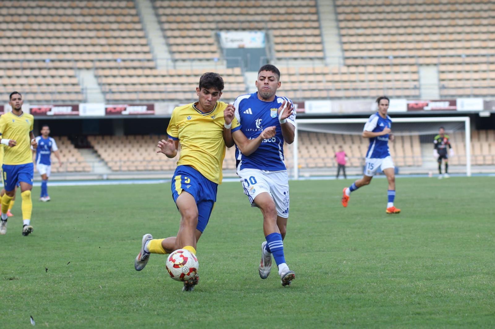 Charaf durante un lance del partido del Xerez CD ante el Cádiz B