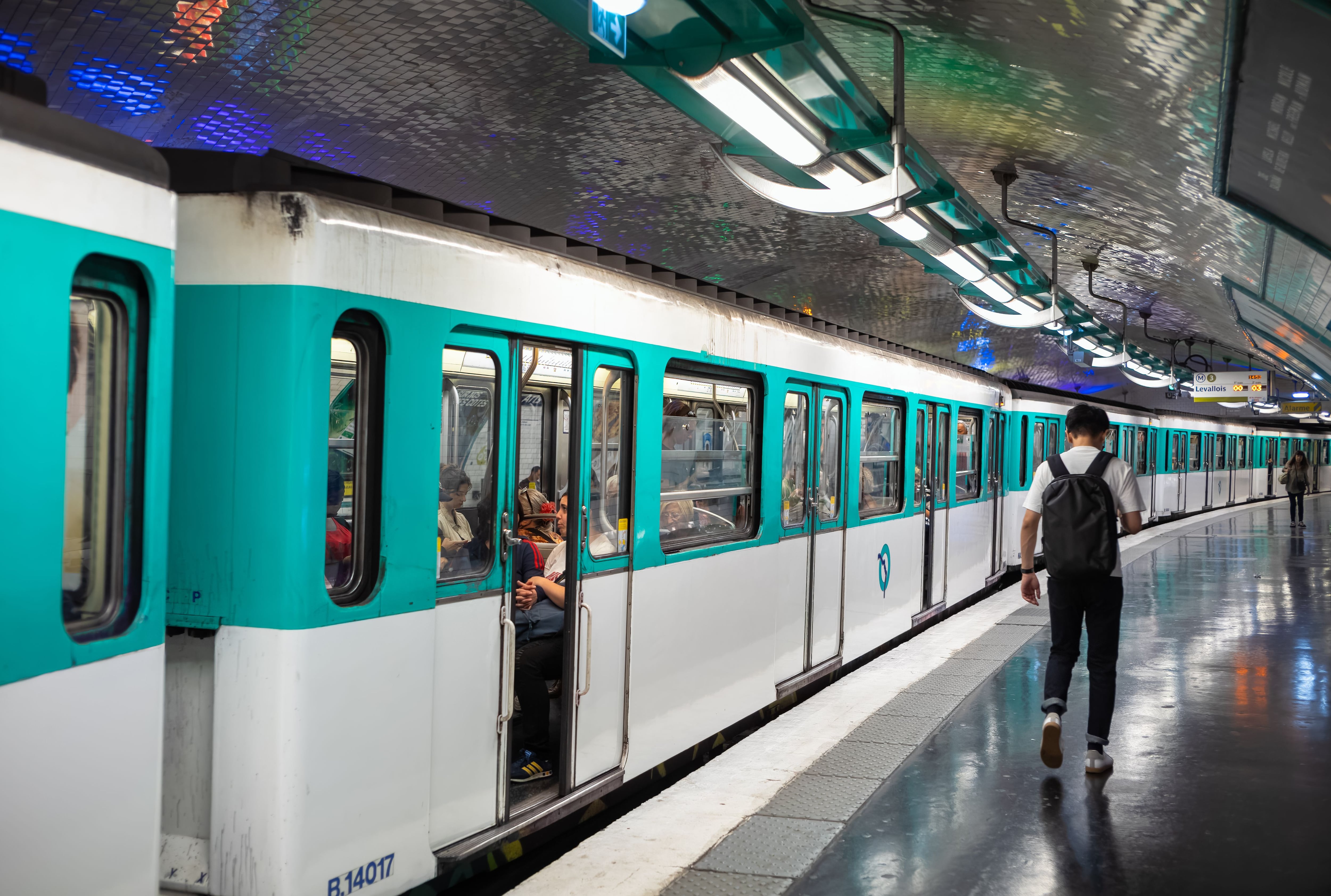 Imagen de archivo del metro de París.