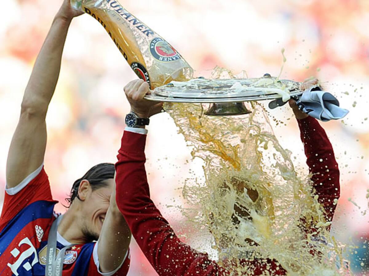 Primera ducha de cerveza para Guardiola