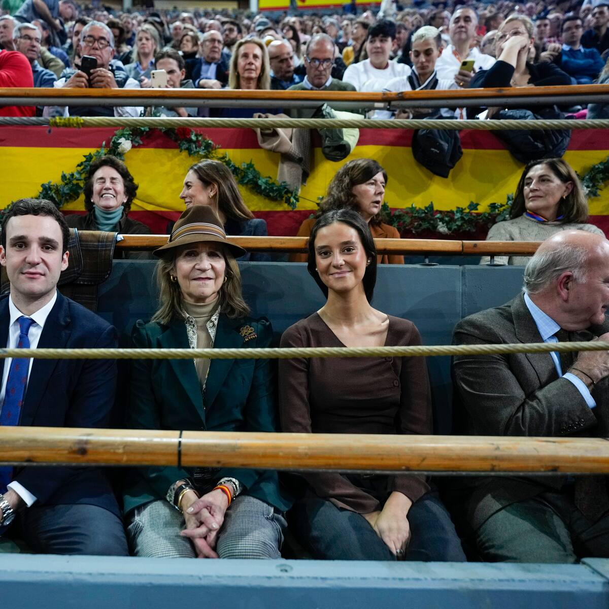 La infanta Elena, premiada por el Círculo Cultural Taurino Pablo Aguado