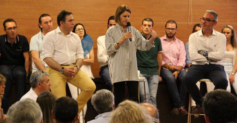 María Dolores de Cospedal durante el acto que tuvo en Jaén durante la campaña.