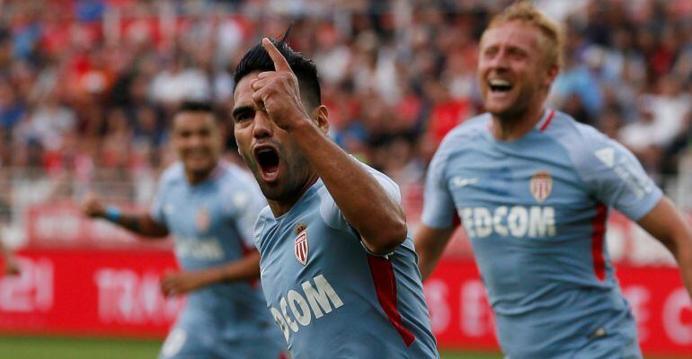 Falcao celebra uno de sus goles ante el Dijon en la segunda jornada de la liga francesa