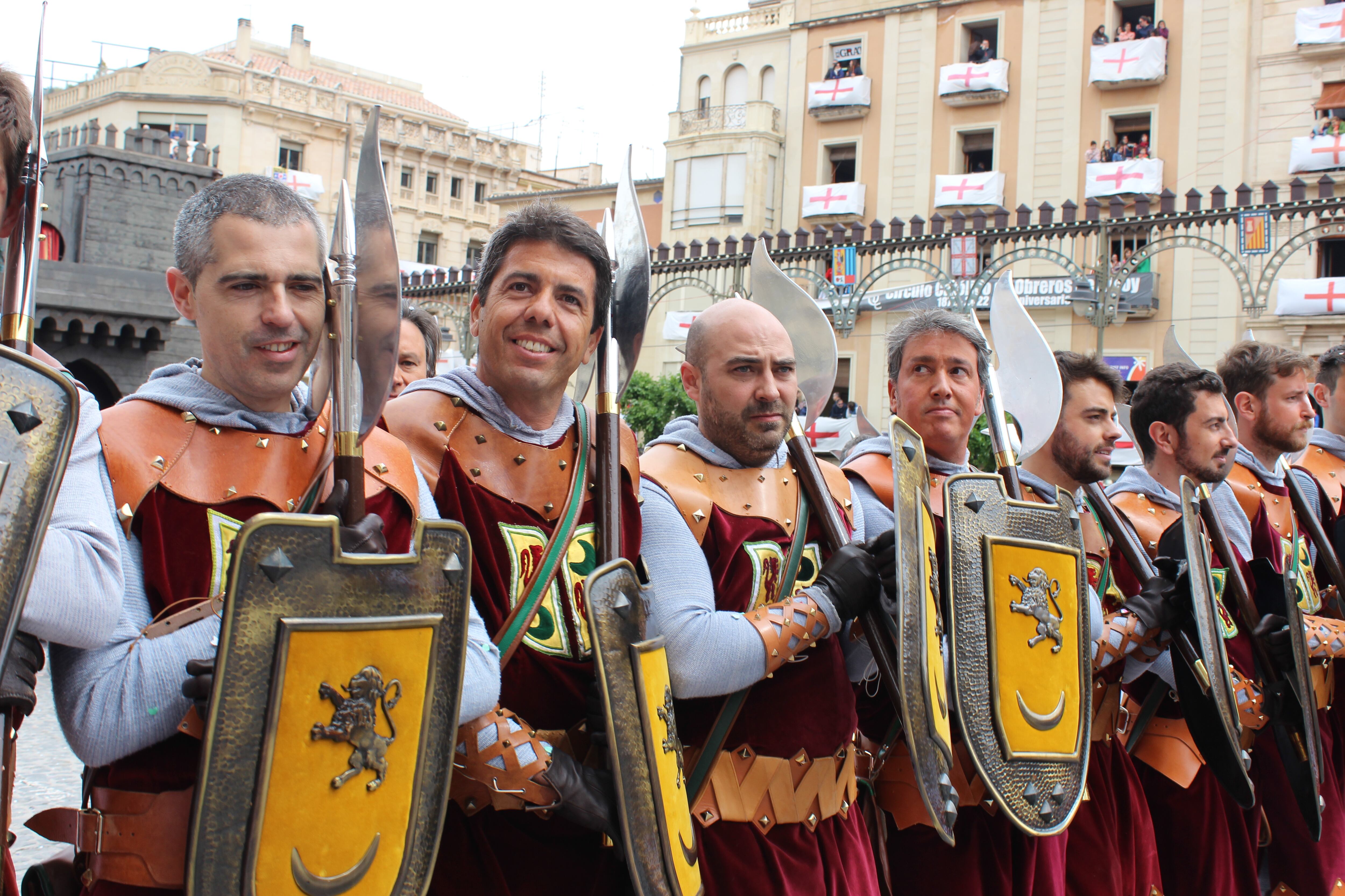 Carlos Mazón en la Entrada de Alcoy en 2022