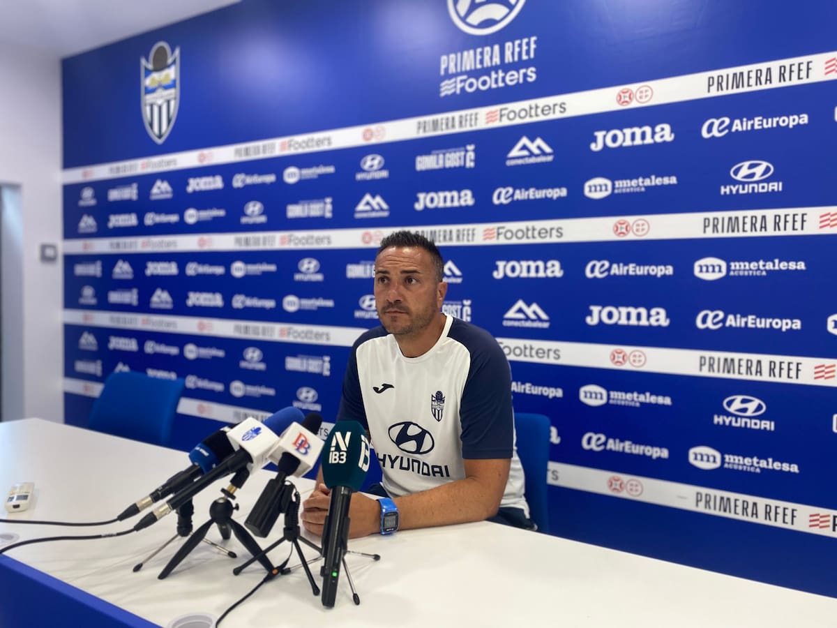 Jordi Roger: "Tengo que liberar la mente de los jugadores porque son muy buenos"