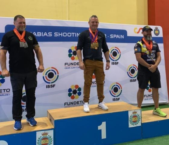 José Vicente Turiégano en el podio del Campeonato de España