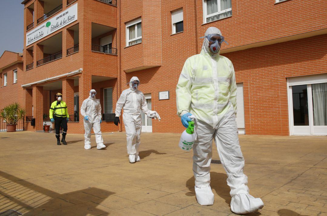 La UME en una Residencia de mayores de La Zubia (Granada)