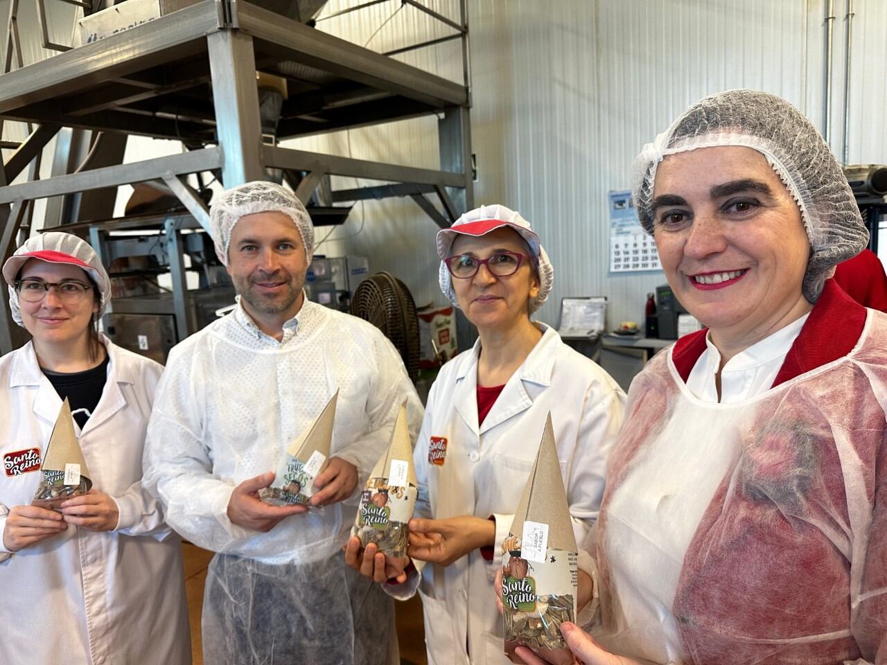 De izquierda a derecha: Carolina Martínez, Julio Millán, Clara Sánchez y María Orozco.