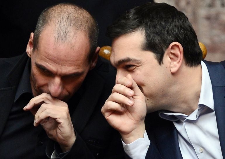 El ministro de Economía, Yanis Varufakis, y el primer ministro griego, Alexis Tsipras