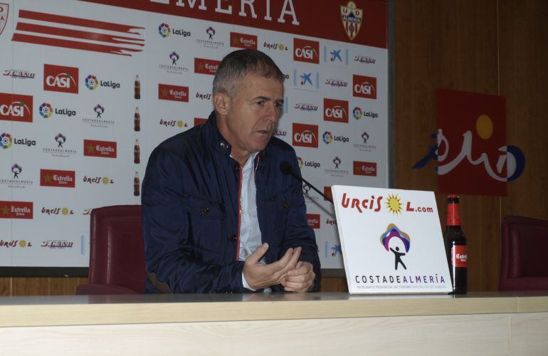 Lucas Alcaraz en rueda de prensa.