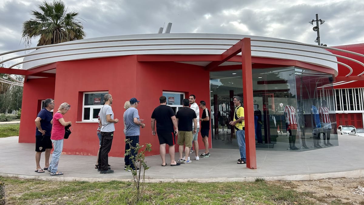 Gran respuesta de la afición del Almería