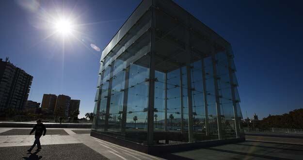 El "cubo" del puerto de Málaga