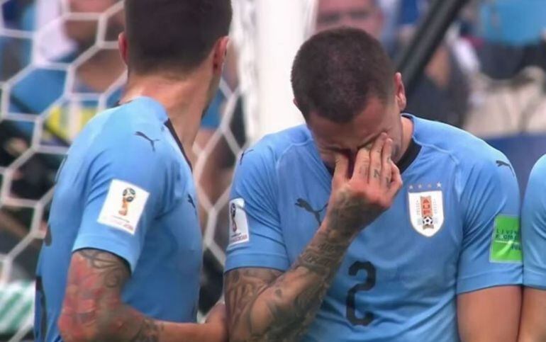 Giménez llora durante el partido ante Francia