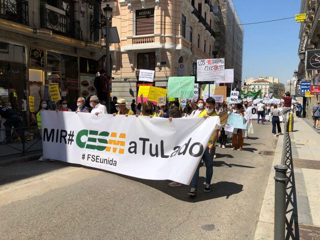 La cabecera de la manifestación, saliendo de la Puerta del Sol.