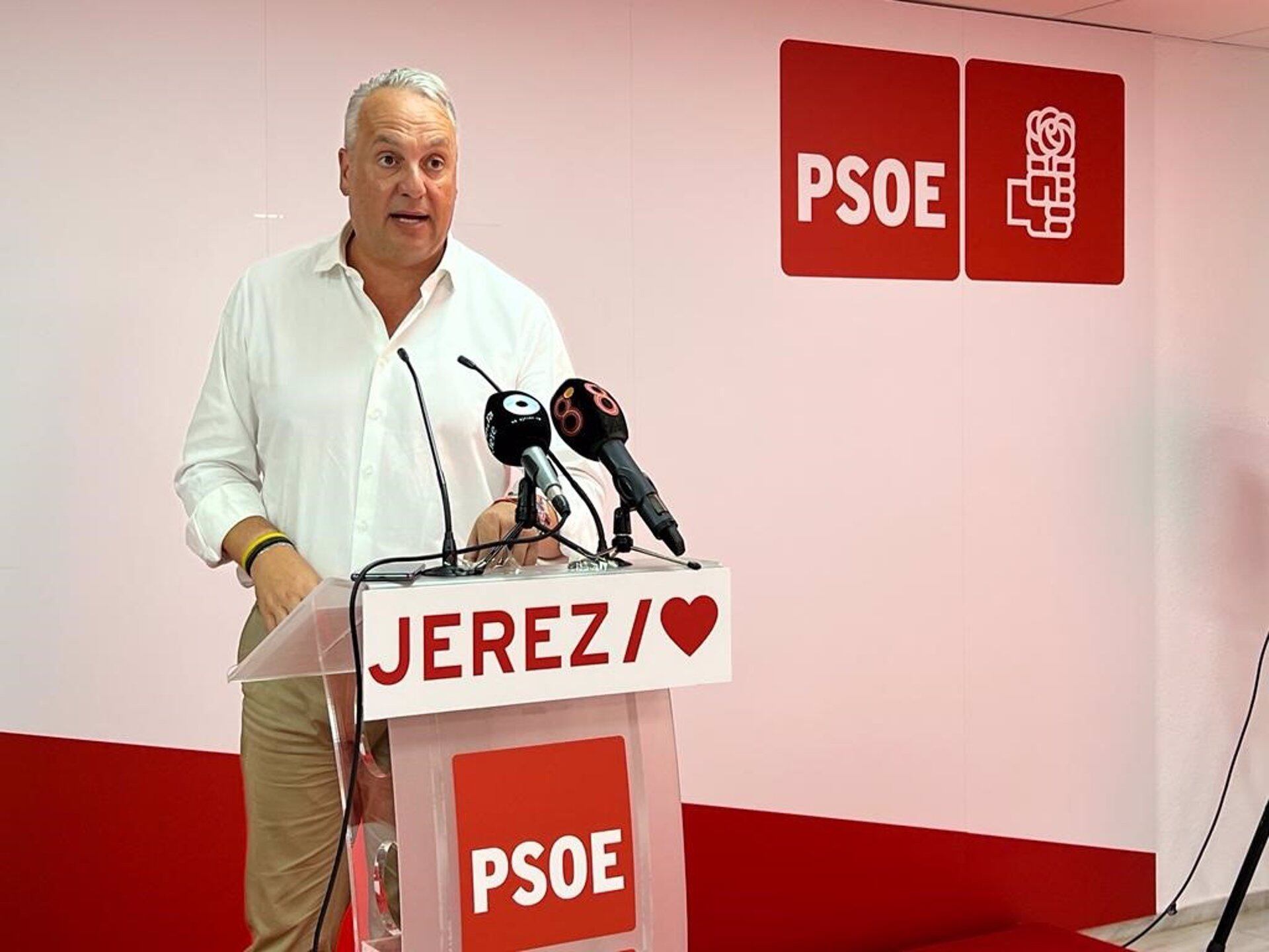 Juan Carlos Ruiz Boix, en rueda de prensa.