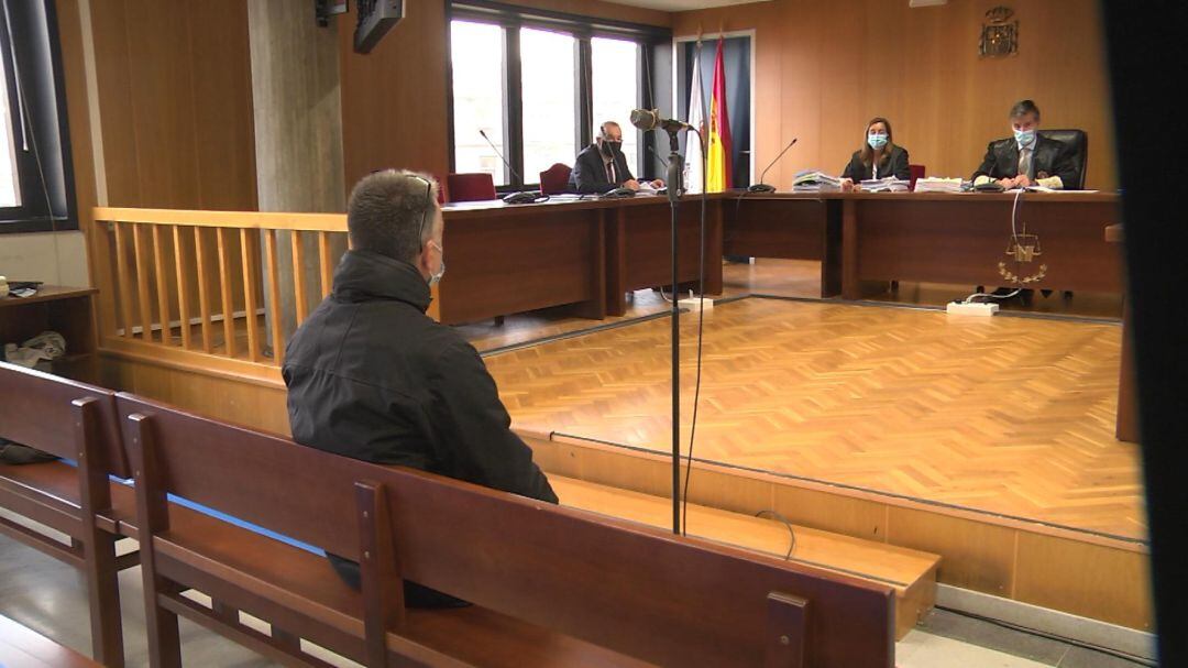 Juicio de un profesor de taekwondo acusado de abusos sexuales a una alumna