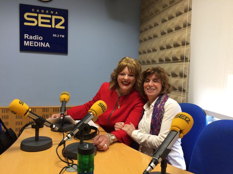 Margarita Belén Martínez y Rosa Rodríguez, presidenta del consejo y directora del Centro de Mayores