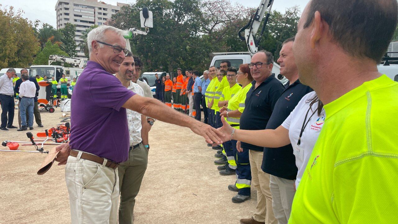 Presentación de la nueva contrata de jardinería