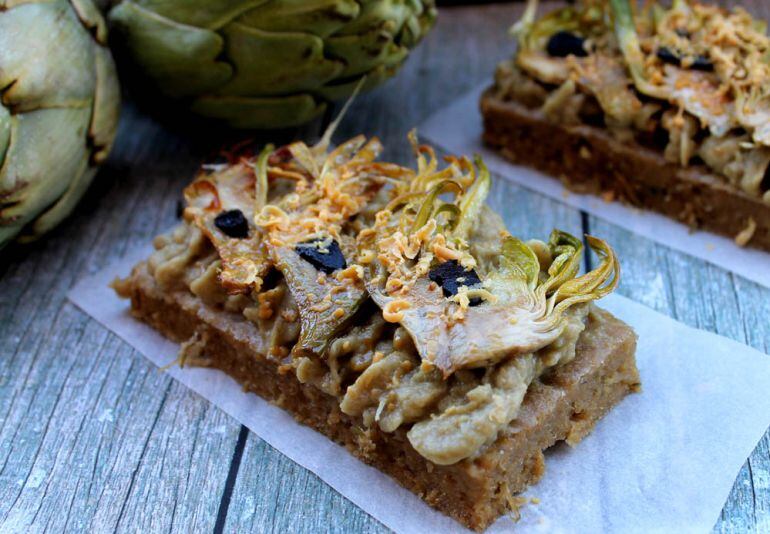 Alcachofas en texturas con foie.