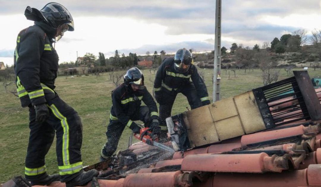 Intervención de los bomberos de León en una imagen de archivo 