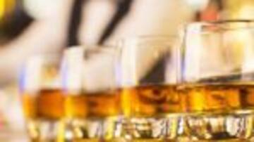 Pagan casi 8.800 euros por un vaso de una variedad de whisky de 1878 en Suiza