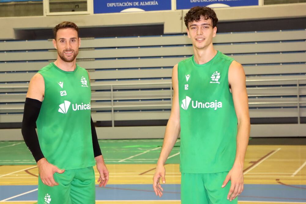 Charly Jiménez y Aleix Tarrazo antes de recibir a UPV Léleman Conqueridor.