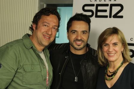 Luis Fonsi junto a José Antonio Ponseti y Gemma NIerga