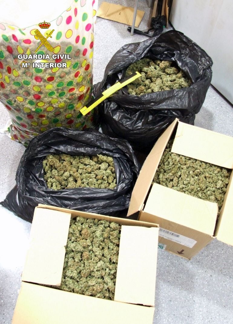 Parte del alijo recuperado en la Operación Trabica