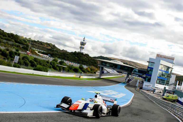 Entrenamiento de Fórmula V8 este lunes en el Circuito de Jerez
