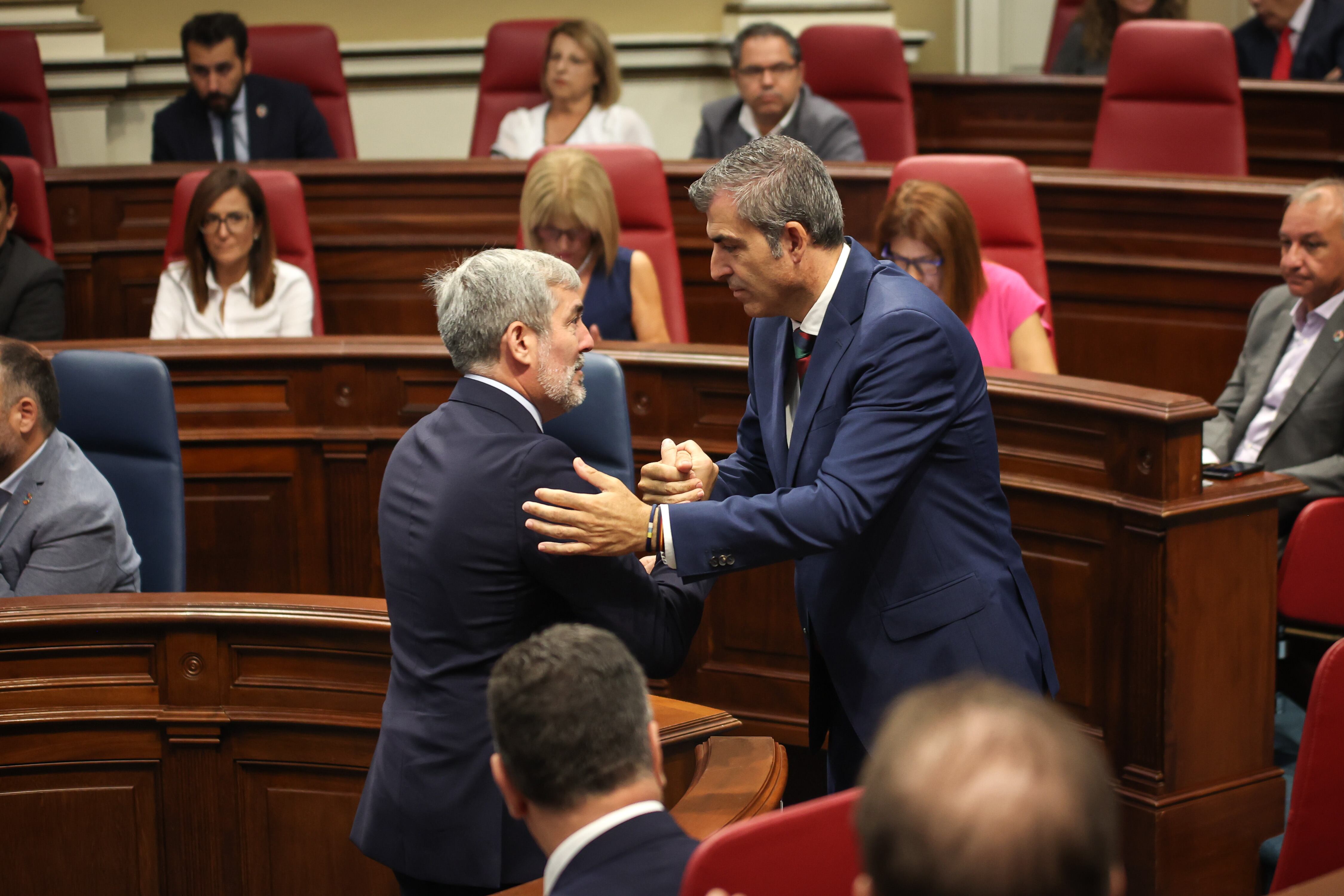 Fernando Clavijo (presidente del Gobierno) y Manolo Domínguez (vicepresidente)