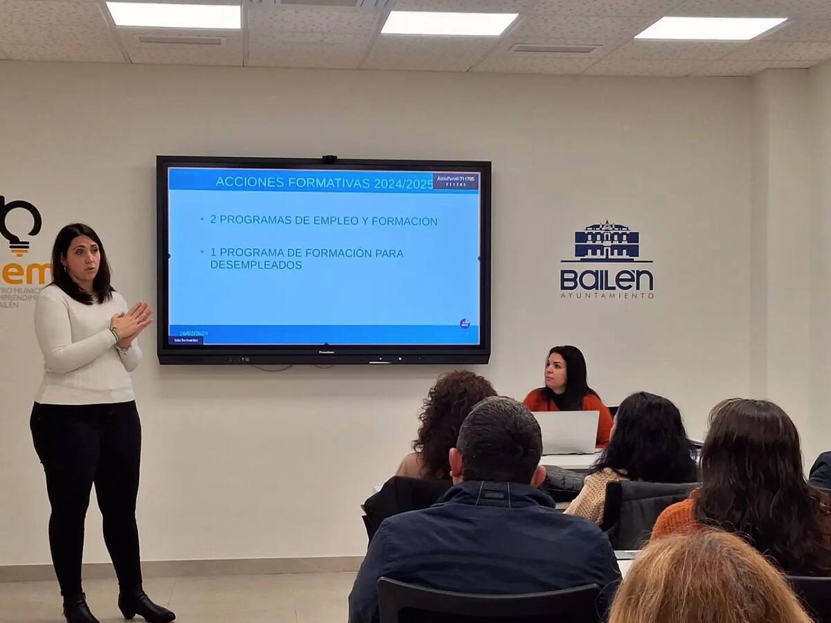 Bailén acoge una jornada sobre formación gratuita para desempleados