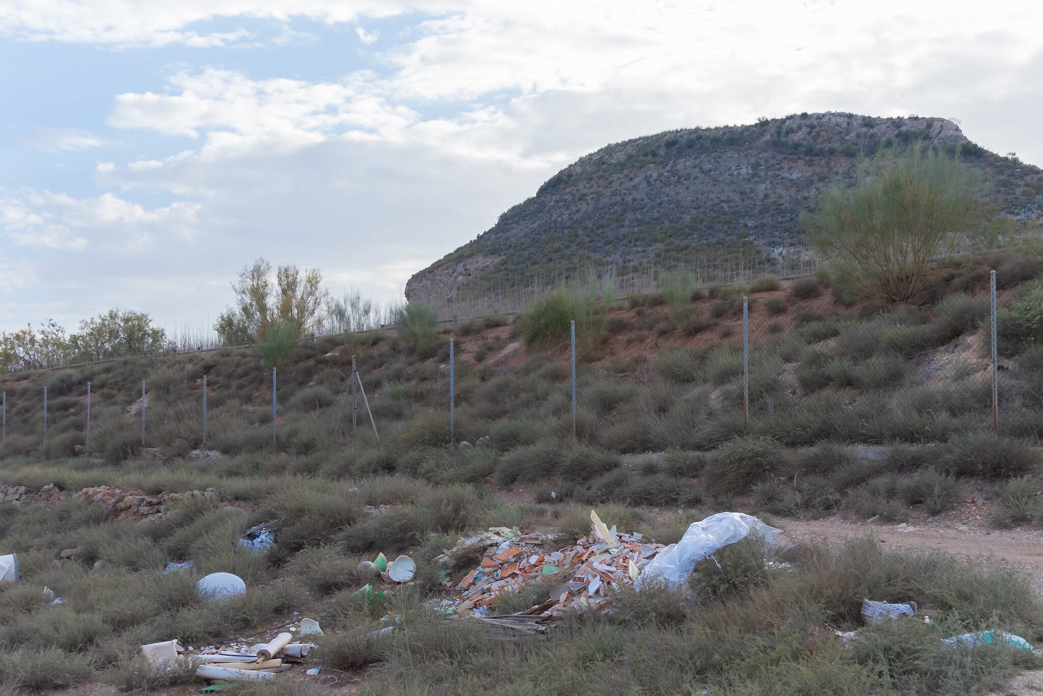 Escombros en el Cabezo Redondo