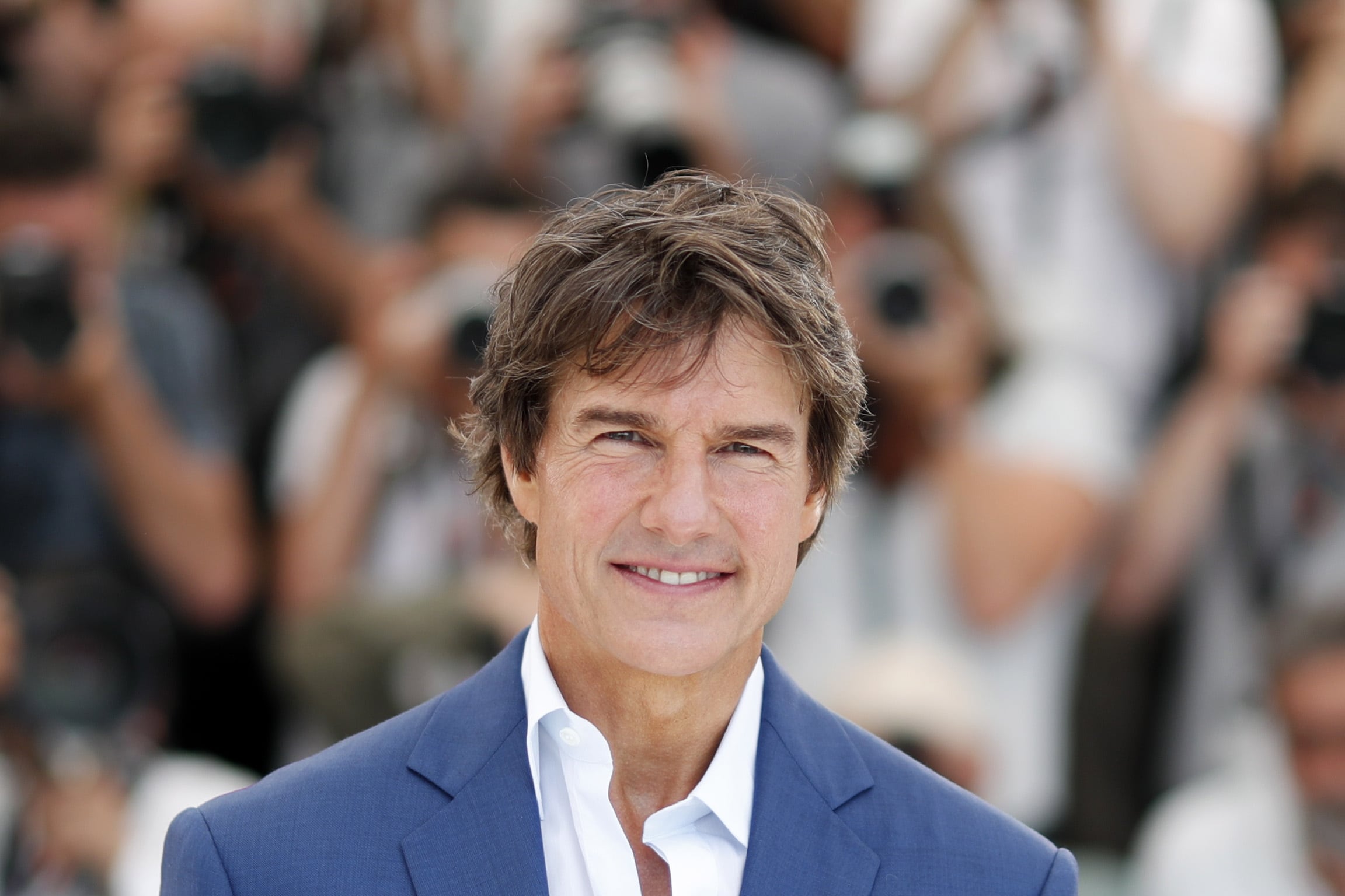 Cannes (France), 18/05/2022.- US actor Tom Cruise attends the photocall for Top Gun: Maverick during the 75th annual Cannes Film Festival, in Cannes, France, 18 May 2022. The movie is presented out of competition of the festival which runs from 17 to 28 May. (Cine, Francia) EFE/EPA/GUILLAUME HORCAJUELO
