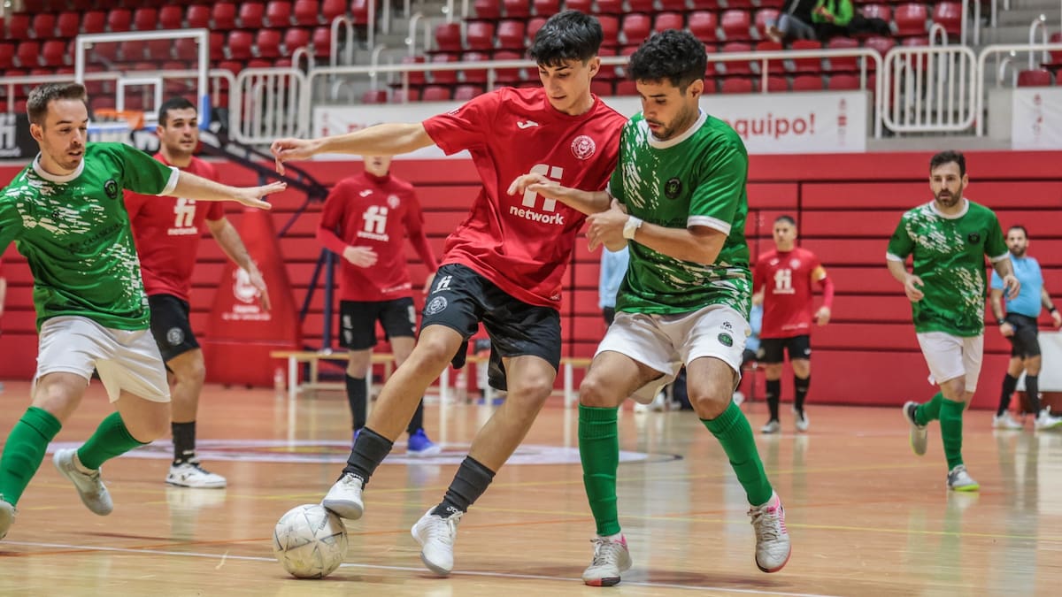 El Nueva Elda Finetwork rescata un punto ante el Novelda Unión Cableworld (3-3)