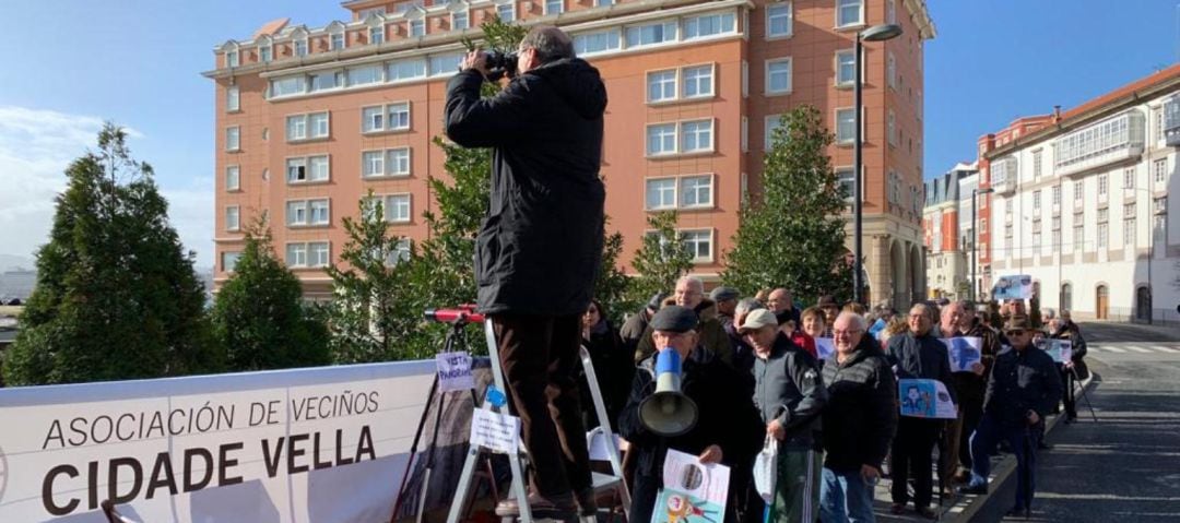Movilización de vecinos de la Ciudad Vieja y Defensa do común