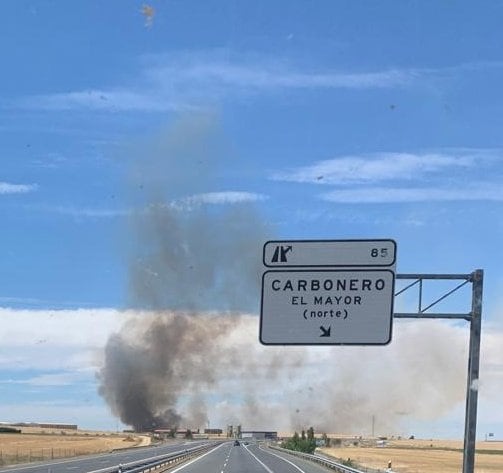 Controlado un incendio en Carbonero el Mayor. Fotografía : INFOCYL