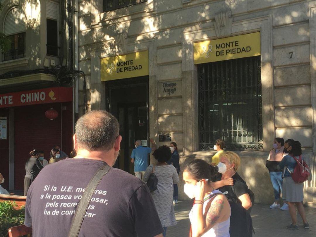 Imagen de la calle frente a Monte de Piedad