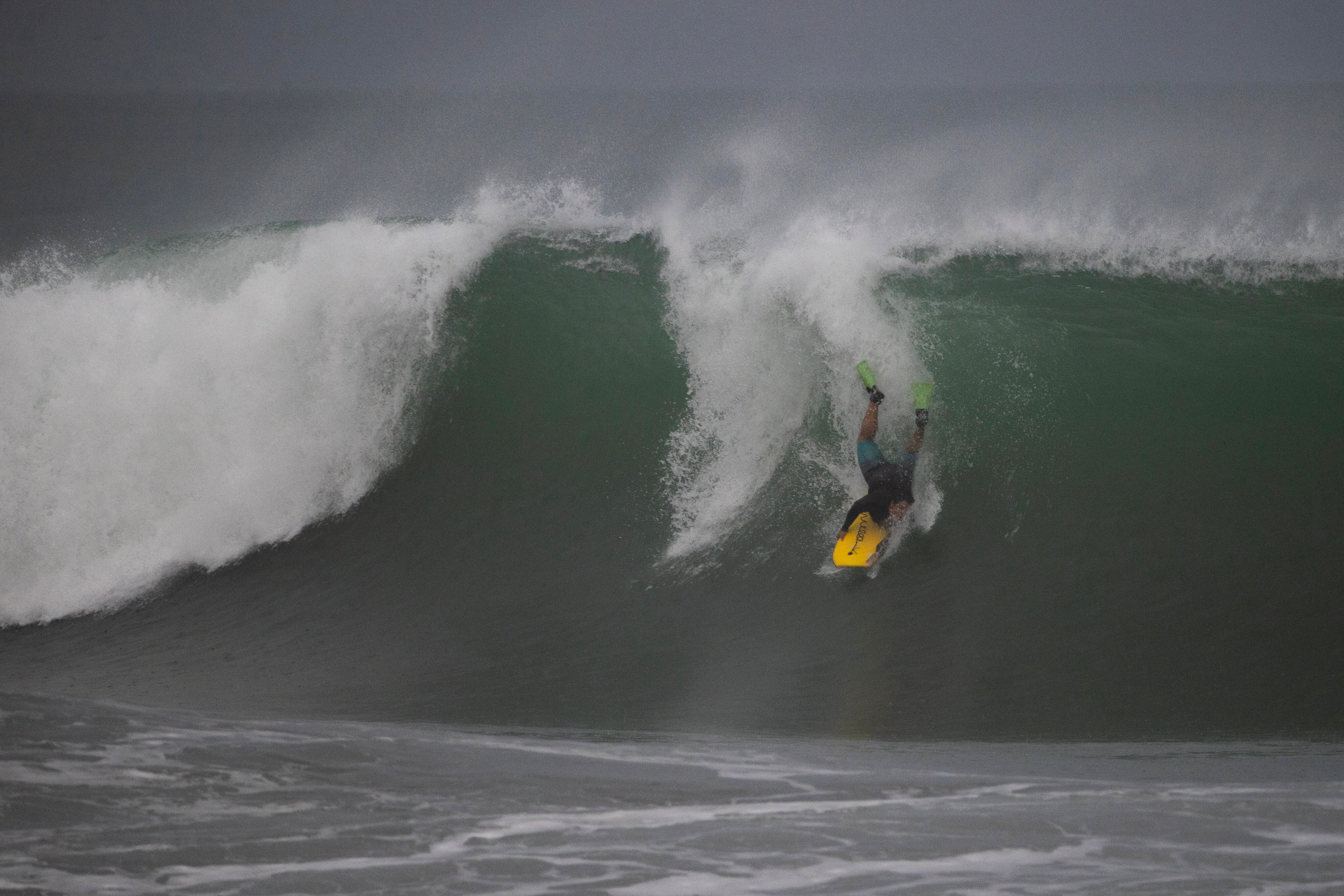 La costa norte de la República Dominicana vivió los efectos del paso del huracán Erin que, aunque bajó su categoría a 3 en la escala Saffir-Simpson.