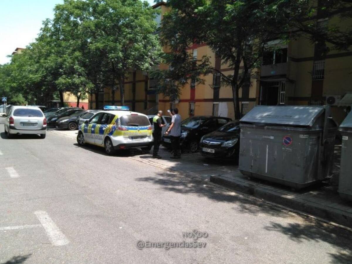 Atropellada una niña de cuatro años por un turismo en la avenida Cruz del Sur