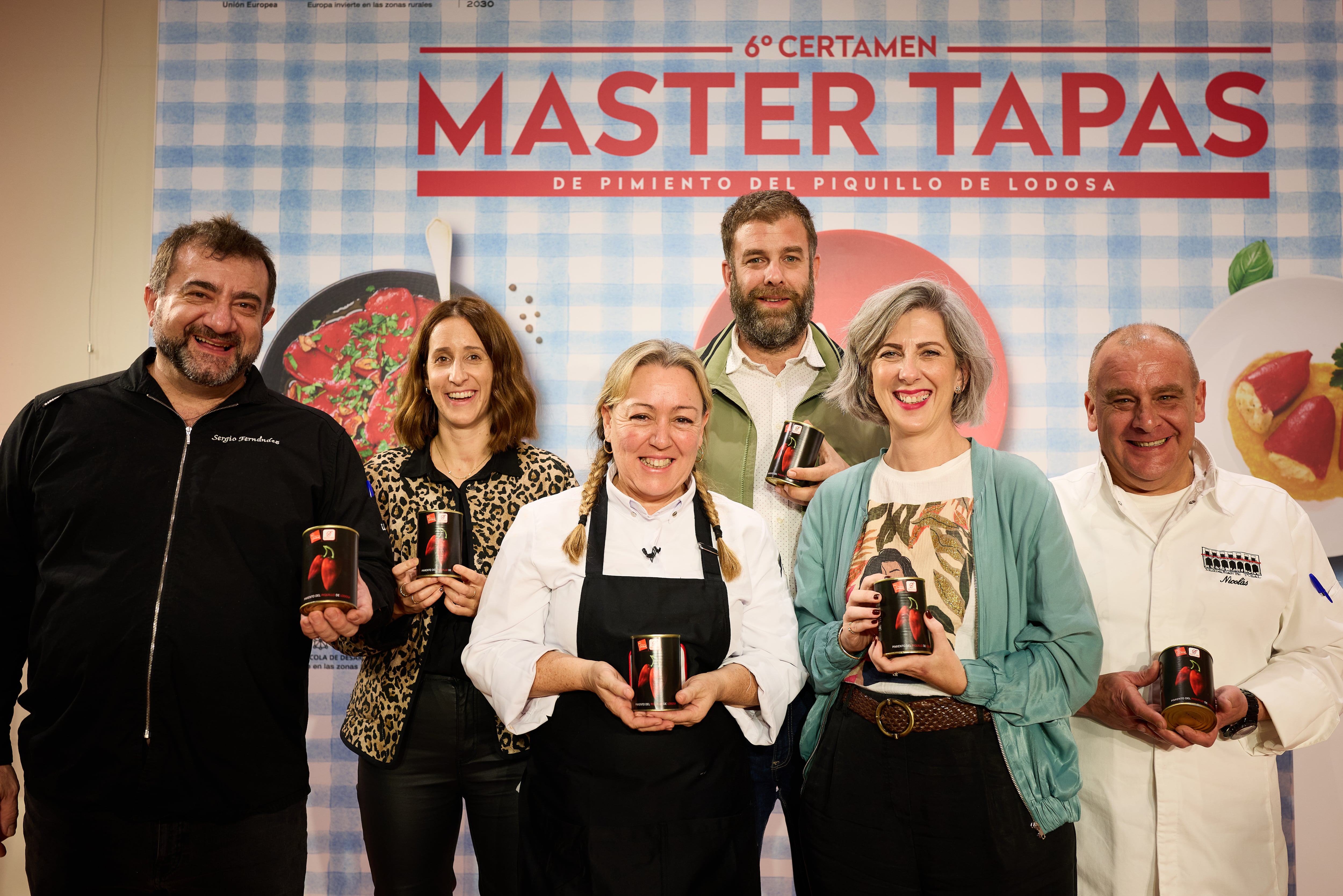 Sergio Fernández (izq), Marta, Alma María Moreno, Jesús Aguirre, Laura Martínez Noguera y Nicolás Ramírez. VI Certamen Master Tapas del Pimiento del Piquillo de Lodosa, Lodosa (Navarra)