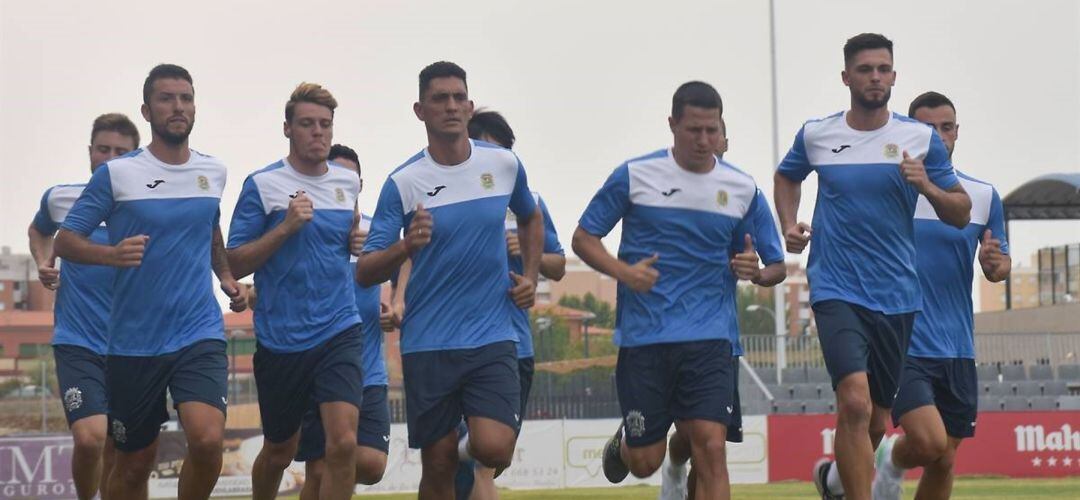 El equipo fuenlabreño ya ha comenzado la pretemporada para preparar su estreno en la Liga 1,2,3